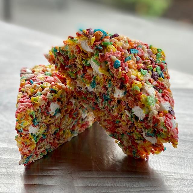 FRUITY PEBBLES® MARSHMALLOW TREAT